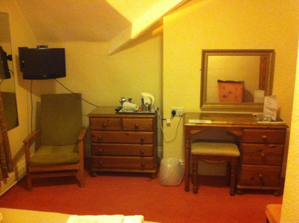 Lisdoonie Hotel バロー・イン・ファーネス 部屋 写真