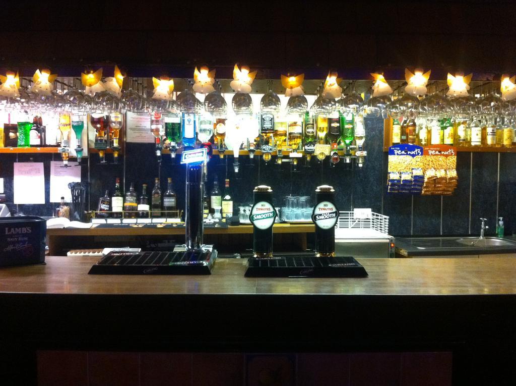 Lisdoonie Hotel バロー・イン・ファーネス エクステリア 写真