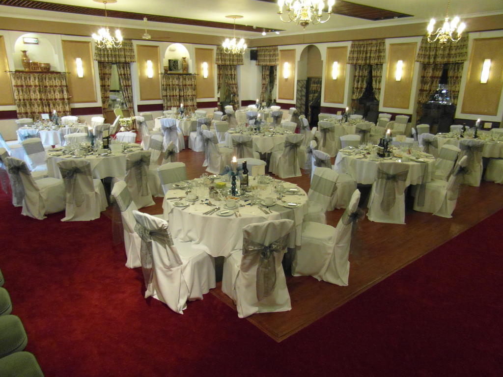 Lisdoonie Hotel バロー・イン・ファーネス エクステリア 写真