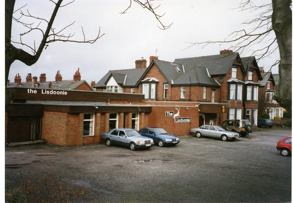 Lisdoonie Hotel バロー・イン・ファーネス エクステリア 写真